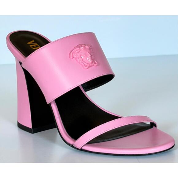Versace Medusa Head Leather Baby Pink Sandals 11 US (41 Euro) 1019266 NIB $1100
